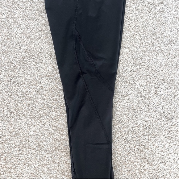 Victoria's Secret Sport High Waisted Knockout Leggings Size Small - Picture 4 of 8
